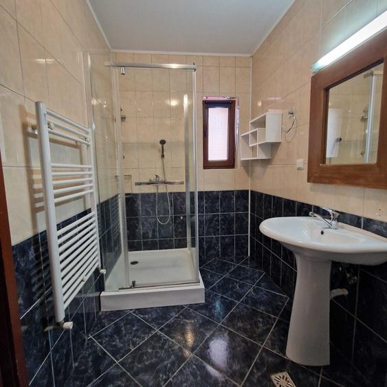 Apartament cu 2 camere semidecomandat în Florești