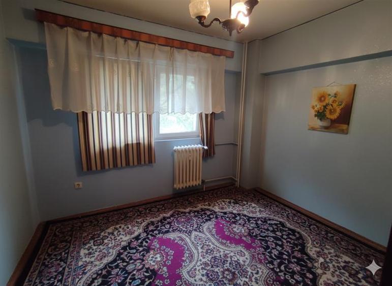 Apartament cu 4 camere decomandat în Parcul Circului