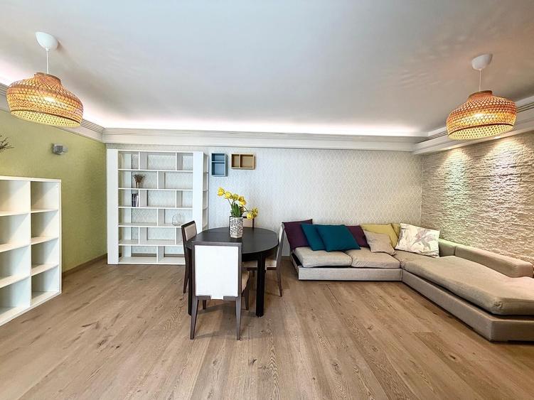 Apartament cu 3 camere decomandat în Grădina Icoanei