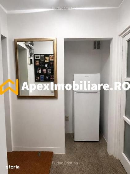 Apartament cu 3 camere semidecomandat în Cotroceni