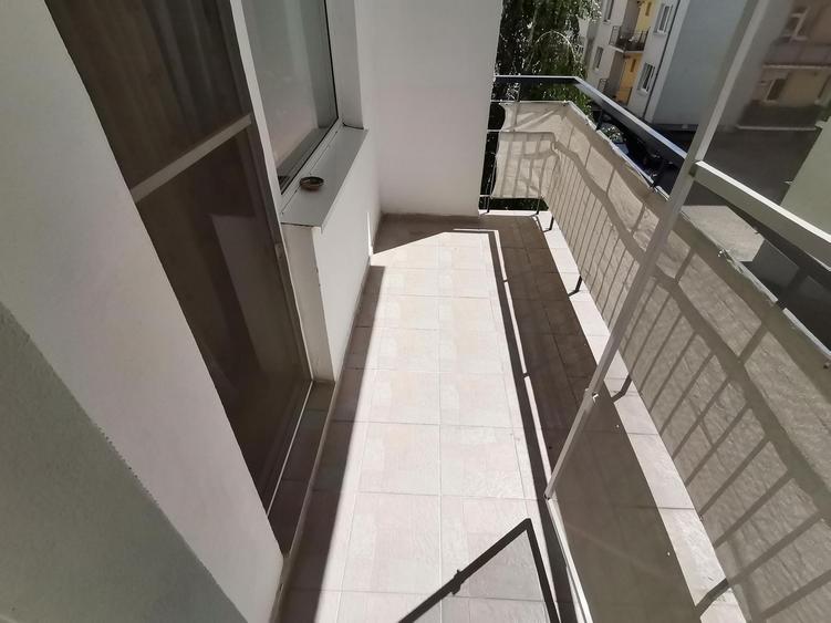 INCHIRIEZ apartament 2 camere, renovat ,zona Turnisor - 10