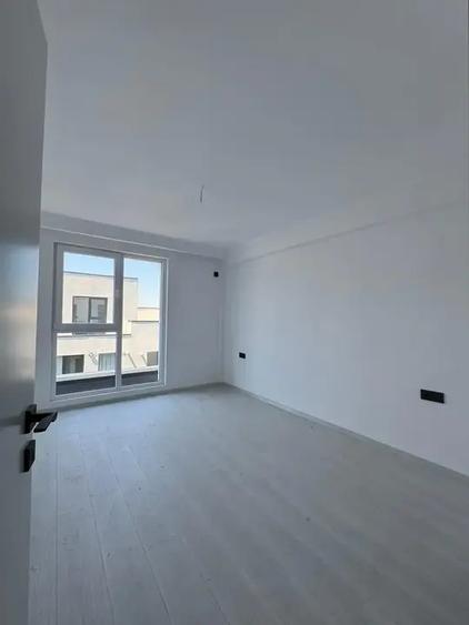 Apartament cu 3 camere semidecomandat în Theodor Pallady — fotografia 3