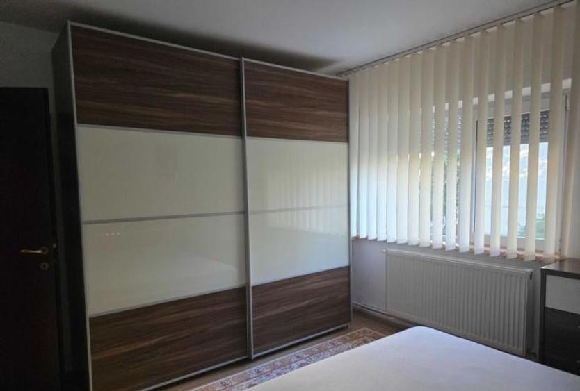 Apartament cu 3 camere decomandat, mobilat în Drumul Taberei