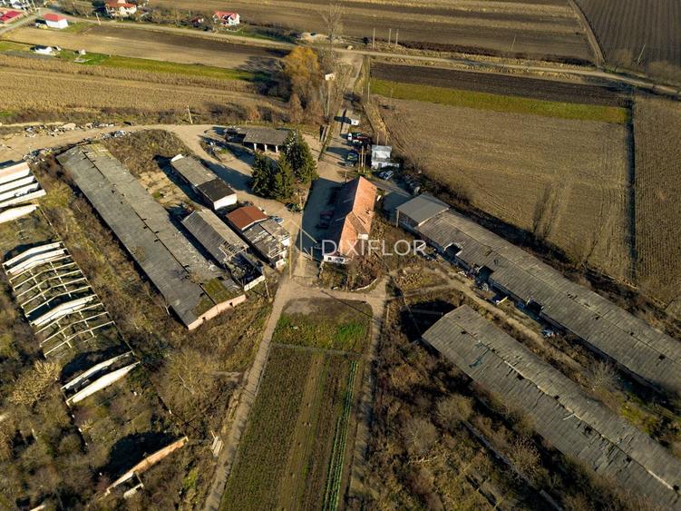 Teren Construcții intravilan de 92161 mp, în Periferie