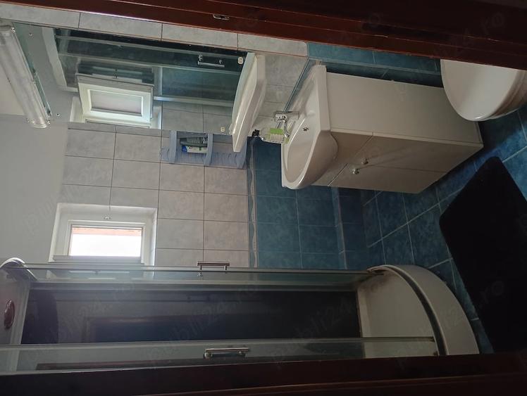 Apartament cu 2 camere decomandat în Broșteni