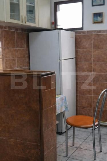 Apartament cu 3 camere decomandat, mobilat în Câmpia Turzii