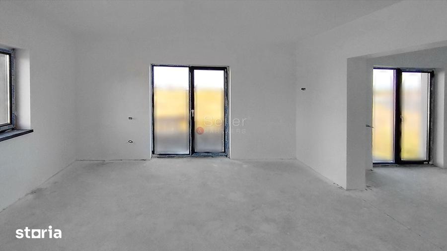 Casă cu 4 camere cu Teren 350 Mp în Sânpetru