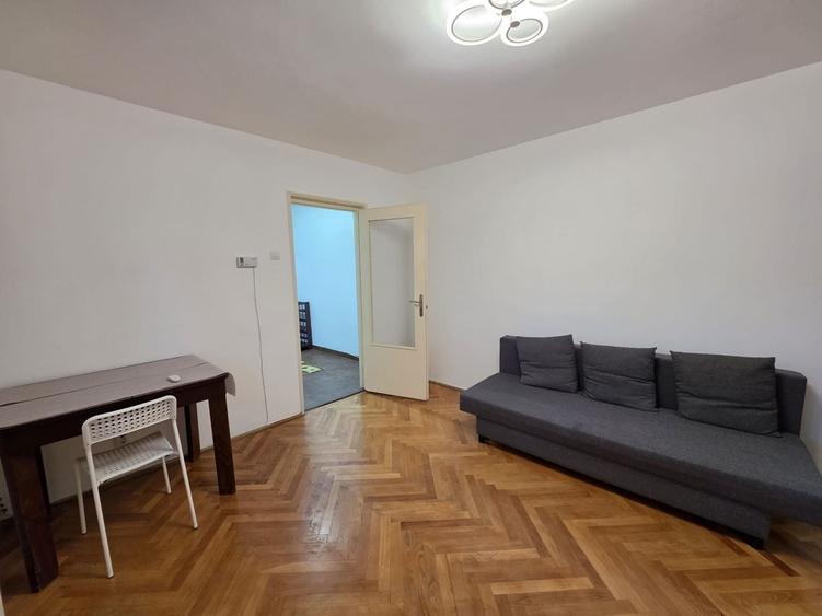 Apartament cu 2 camere semidecomandat, mobilat în Gheorgheni