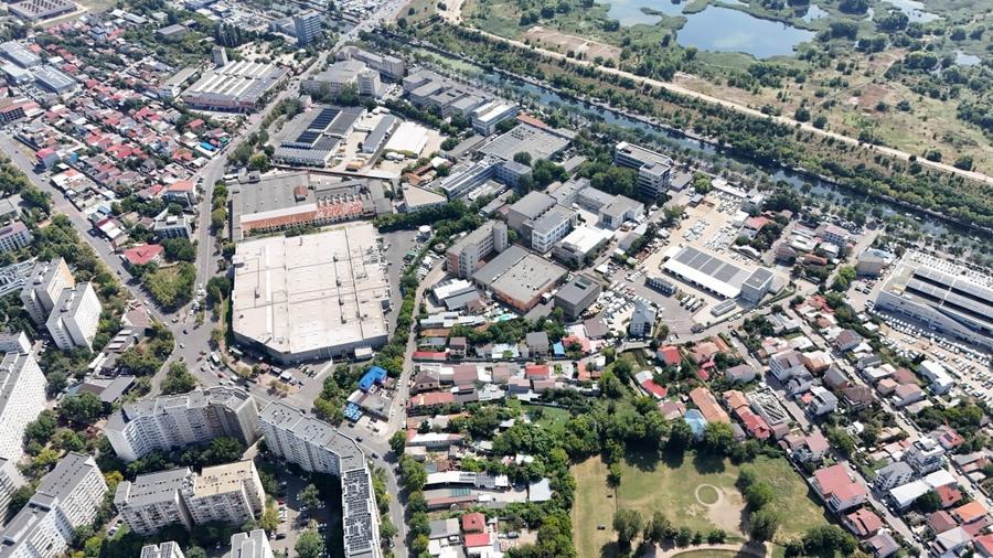 Teren Construcții intravilan de 833 mp, în Vitan