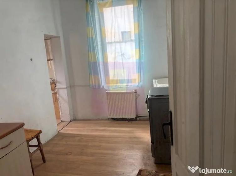 Casă cu 3 camere cu Teren 210 Mp în Floreasca