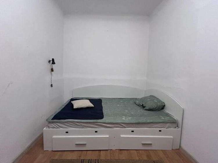 Garsoniera Udristei Cu Centrala Proprie - 13