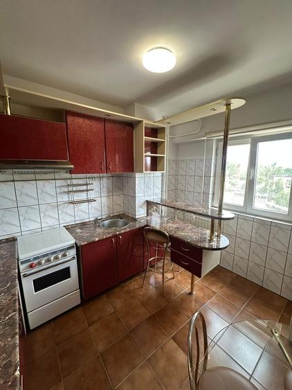 Apartament cu 2 camere decomandat în Ghencea