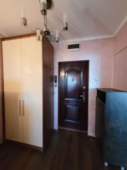 Apartament cu 2 camere semidecomandat în Runcu