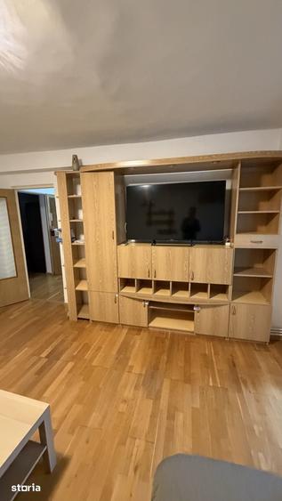 Apartament cu 3 camere decomandat în Militari