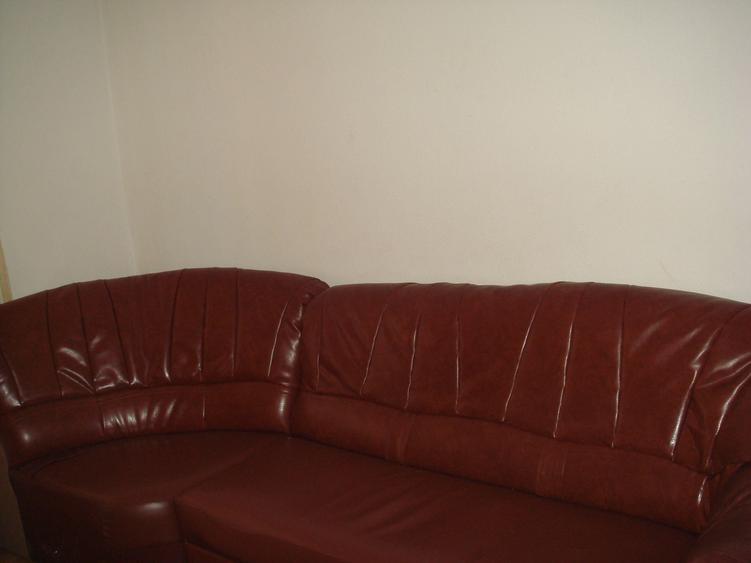 Proprietar inchiriez apartament mobilat 2 camere zona Astra. Bloc reabilitat termic. - 1