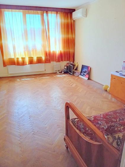 Apartament cu 3 camere decomandat în Țiglina 2