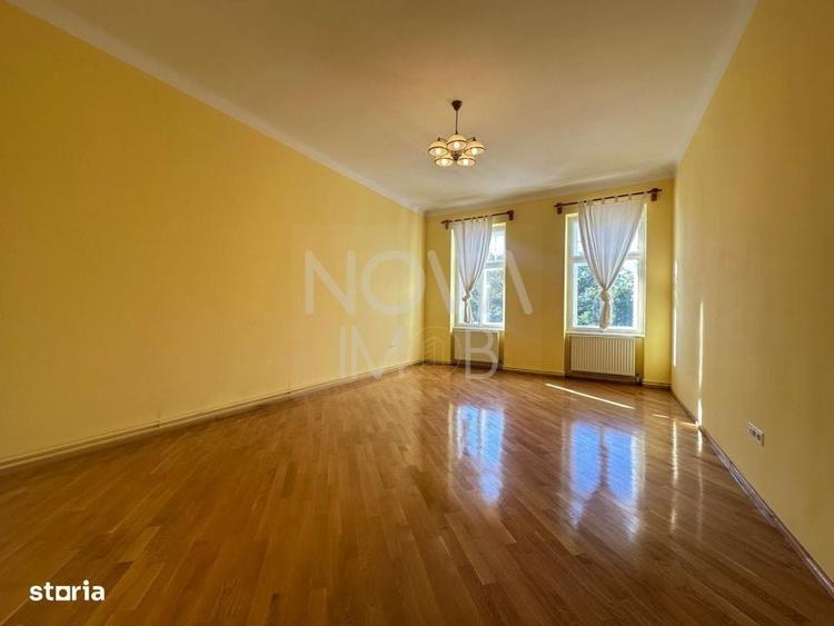 Apartament cu 4 camere în Central