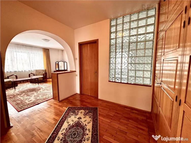 Casă cu 1 camere cu Piscina în Tractorul