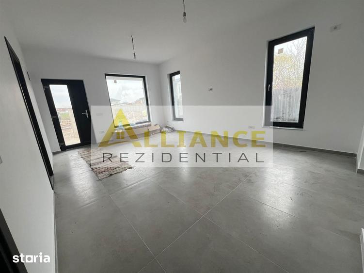 Casă cu 3 camere cu Teren 250 Mp în Berceni