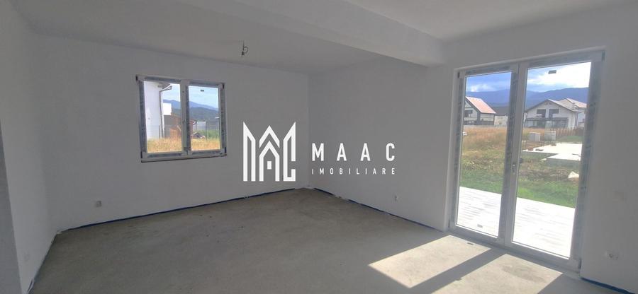 Duplex cu 4 camere cu Canalizare în Exterior Sud