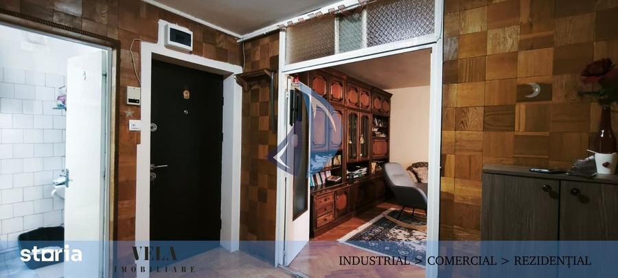 Apartament cu 3 camere decomandat în 1 Decembrie 1918