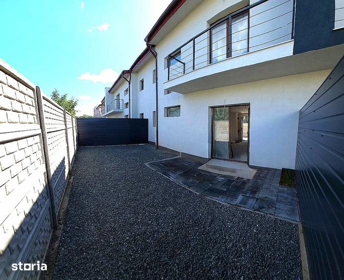 Casă cu 4 camere cu Teren 220 Mp în Intim