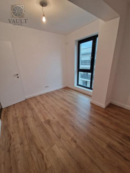 Apartament cu 5 camere decomandat în Theodor Pallady