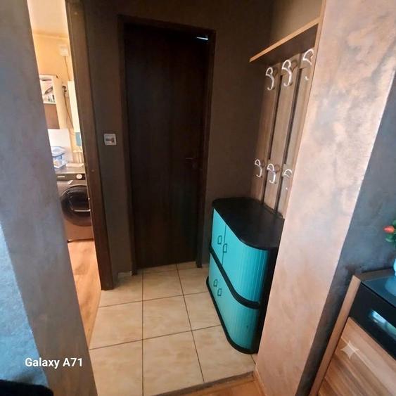 Apartament cu 2 camere semidecomandat în Berca
