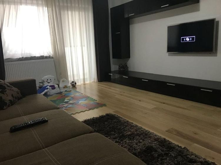 Apartament cu 3 camere decomandat în Nord