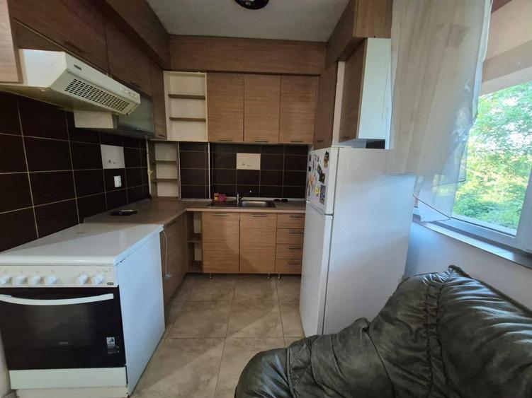 Apartament cu 2 camere decomandat în Borhanci