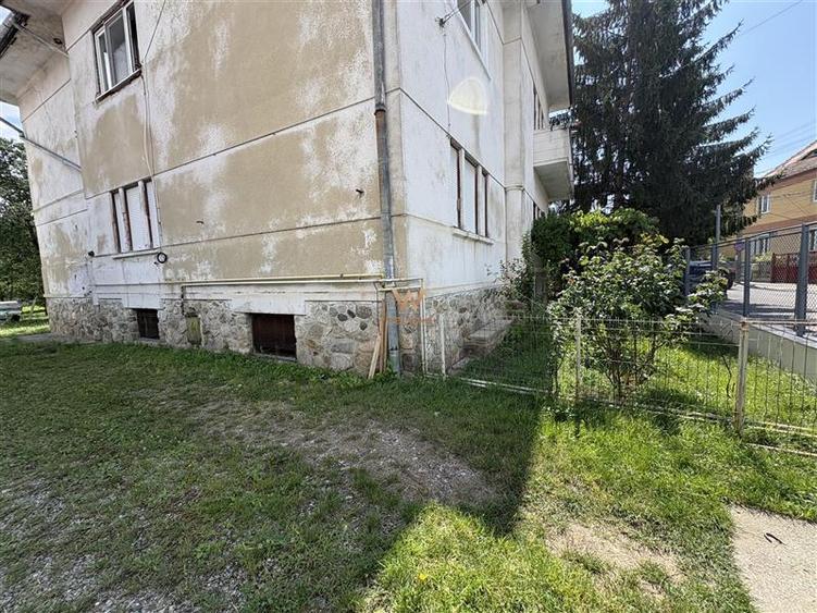 Duplex cu 4 camere cu Canalizare în Calea Dumbrăvii