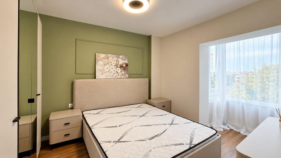 Apartament cu 3 camere decomandat, mobilat în Județean