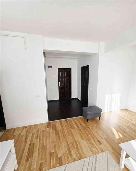 Apartament cu 3 camere decomandat, mobilat în Turnișor
