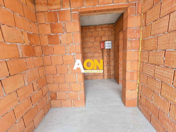 Apartament cu 3 camere decomandat în Cetate