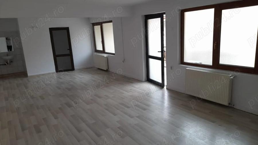 Spațiu comercial, de 56 mp, în Mehala