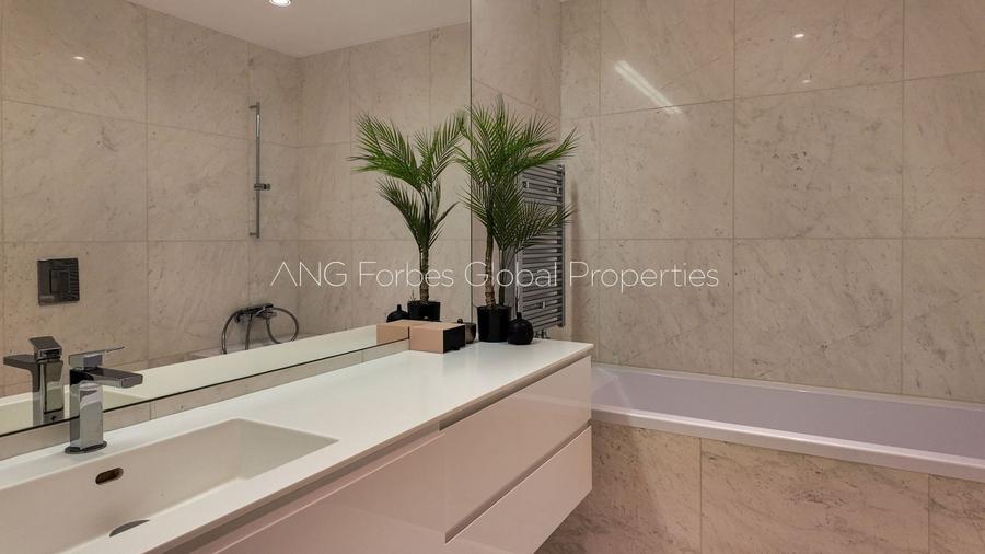 Apartament cu 4 camere, mobilat în Primăverii