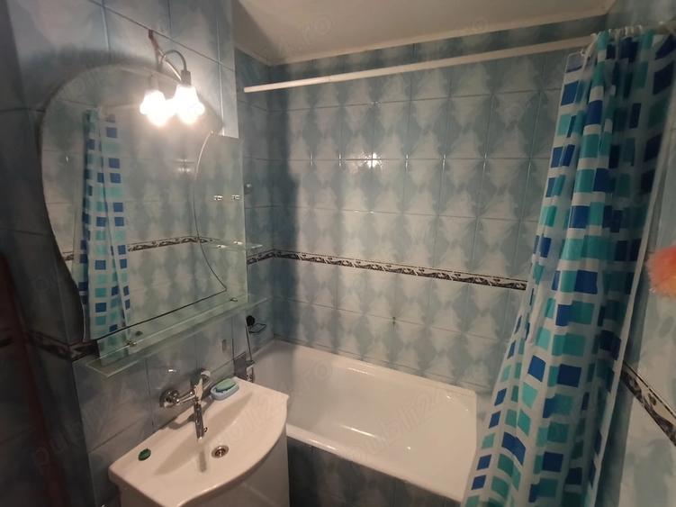 Apartament cu 2 camere decomandat în 1 Mai