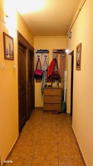 Casă cu 4 camere cu Teren 180 Mp în Dămăroaia