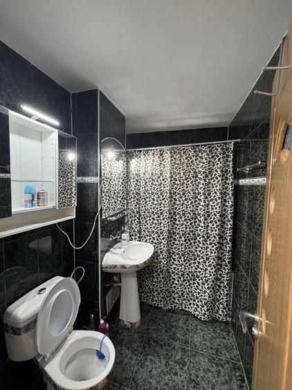Inchiriez apartamanet 2 camere - 2