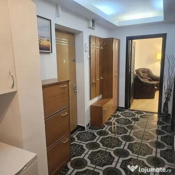 Apartament 2 camere de inchiriat | decomandat | zona Decebal - 7
