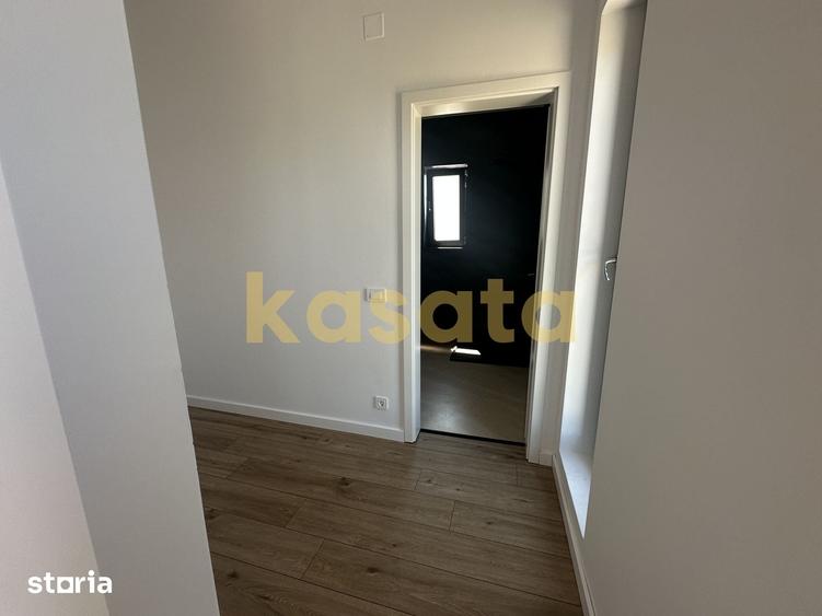 Casă cu 4 camere cu Teren 435 Mp în Domnești