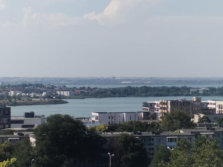 Apartament cu 2 camere decomandat în Tomis Nord