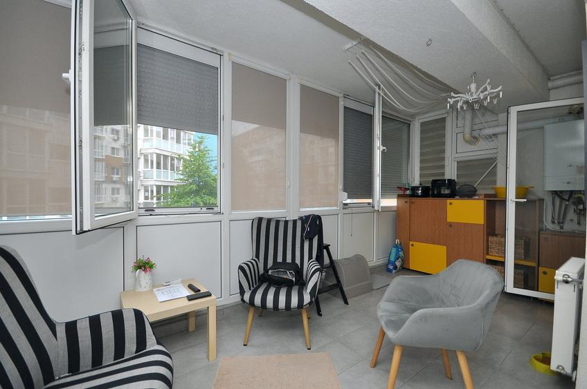 Apartament cu 3 camere decomandat în Drumul Taberei