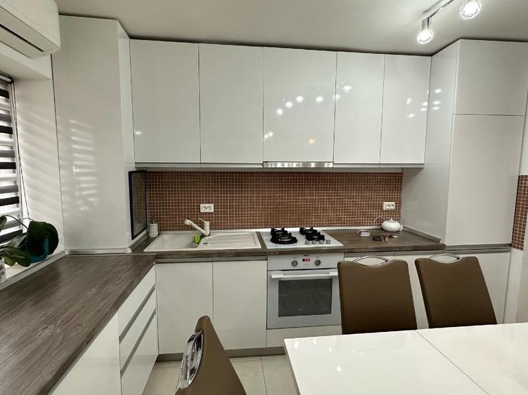 Apartament cu 2 camere semidecomandat, mobilat în Dumbrăvița