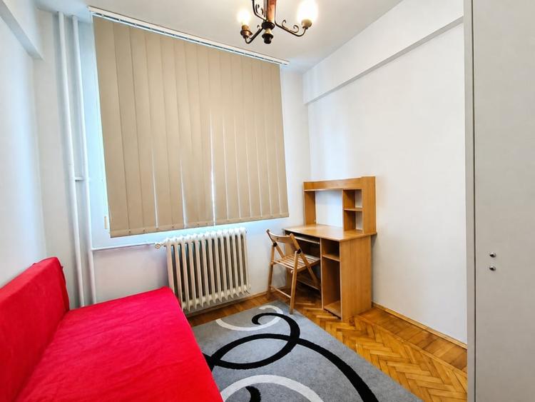 Apartament cu 3 camere semidecomandat în Gheorgheni