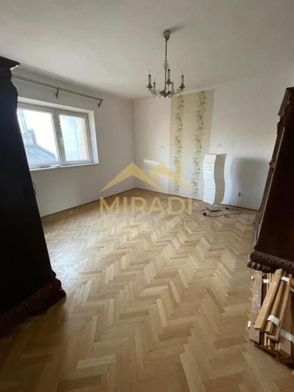 Apartament cu 4 camere în Dorobanți