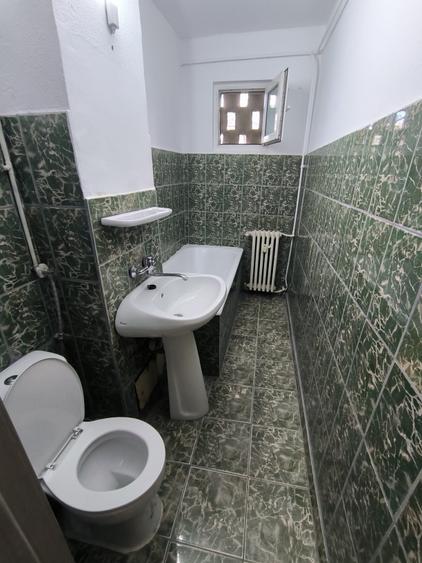 Apartament cu 2 camere semidecomandat în Malu Roșu