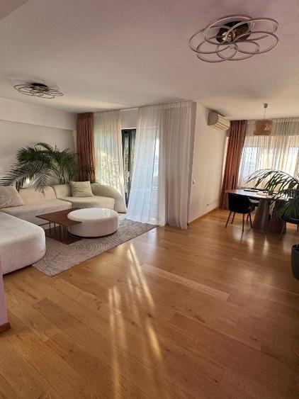 Apartament cu 3 camere decomandat, mobilat în Aviației