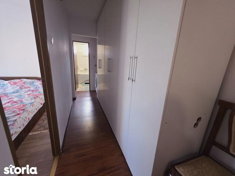 Apartament cu 3 camere în Astra