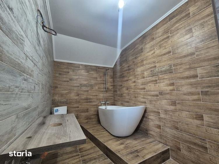 Casă cu 4 camere cu Teren 300 Mp în Central